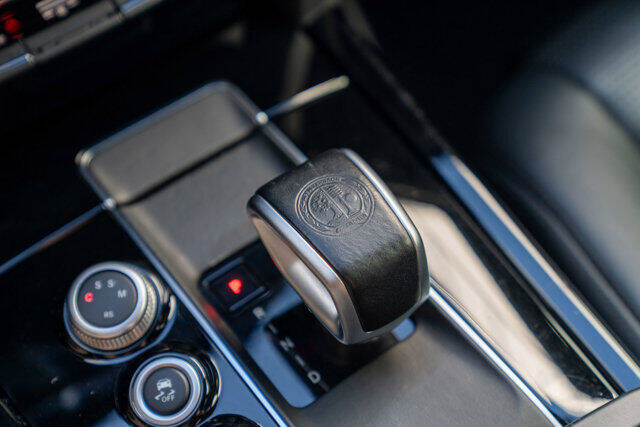 2012 Mercedes-Benz E-Class 25