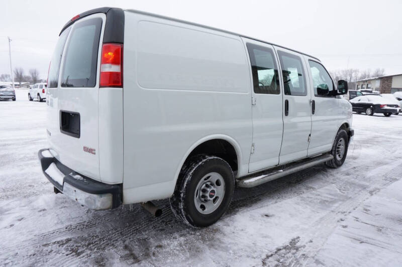 2017 GMC Savana 2500