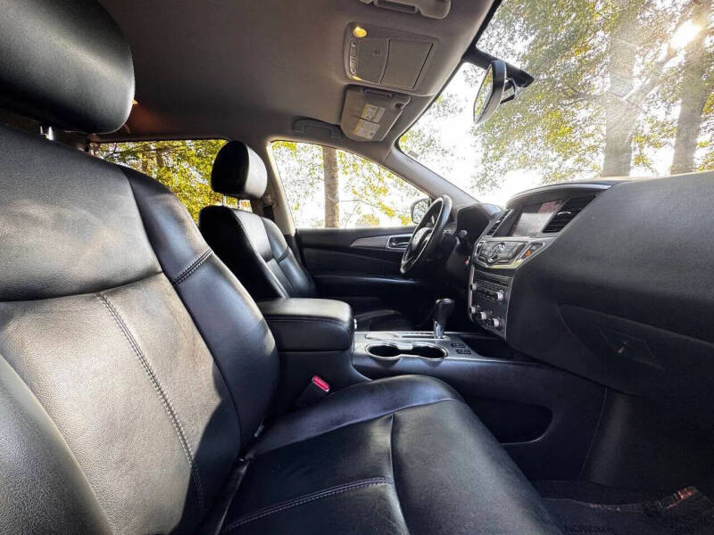 2017 Nissan Pathfinder