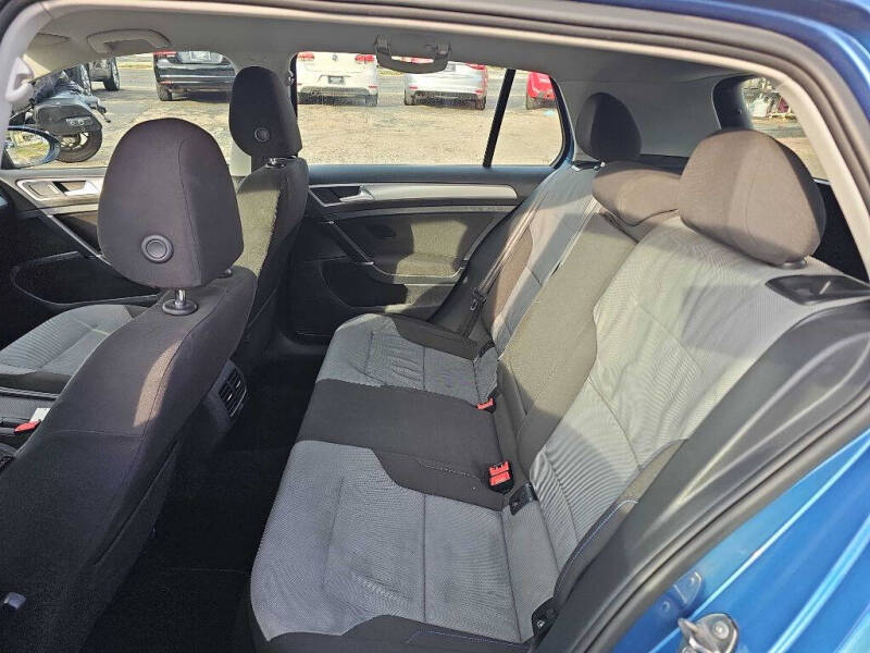2016 Volkswagen e-Golf SE