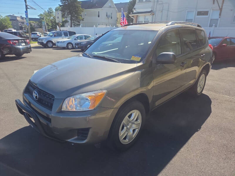 2011 Toyota RAV4 Base's photo