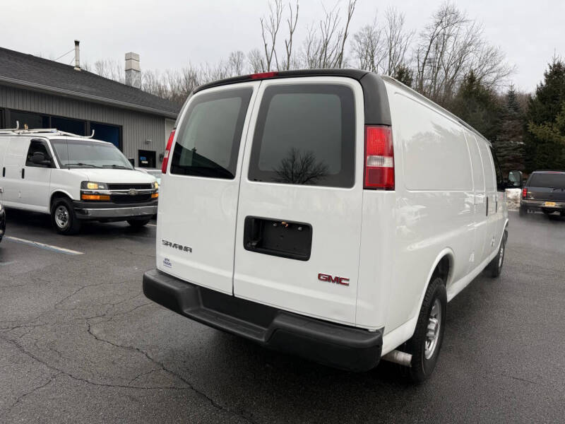2018 GMC Savana 2500