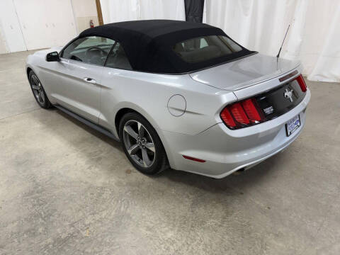 2016 Ford Mustang V6