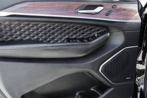 2023 Jeep Grand Cherokee Summit