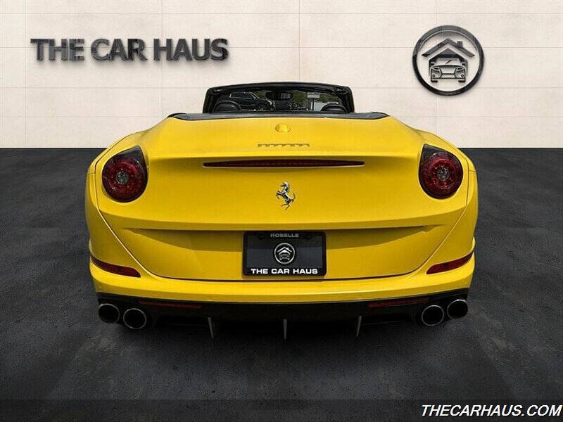 2015 Ferrari California T