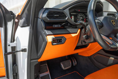 2022 Lamborghini Urus