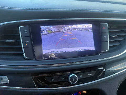 2020 Buick Enclave Essence