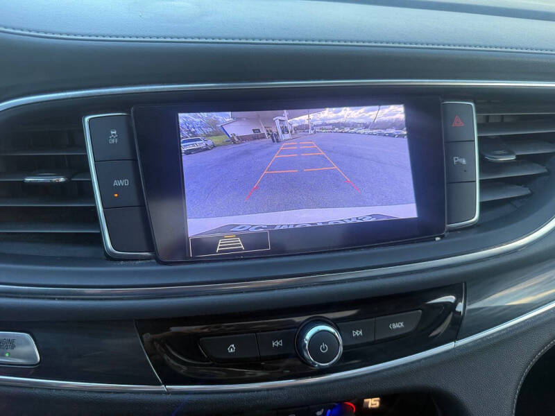 2020 Buick Enclave Essence