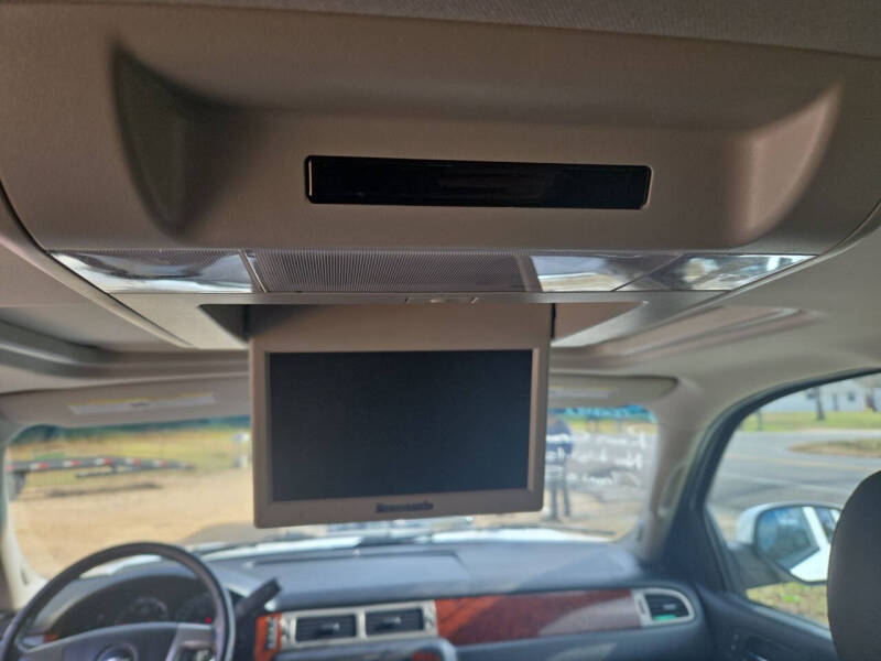 2014 Chevrolet Suburban LT