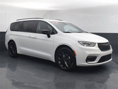 2023 Chrysler Pacifica for sale at Tim Short Auto Mall in Corbin KY