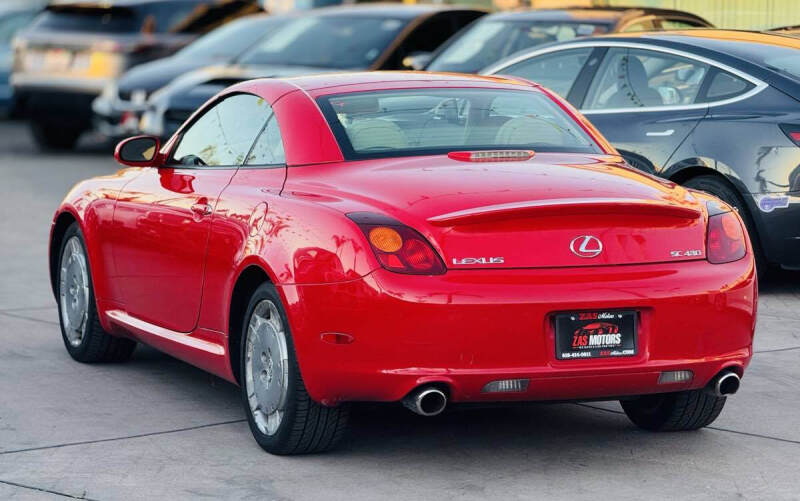 2004 Lexus SC 430