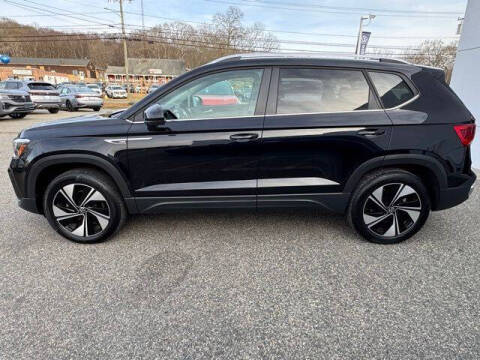 2024 Volkswagen Taos SE 4Motion