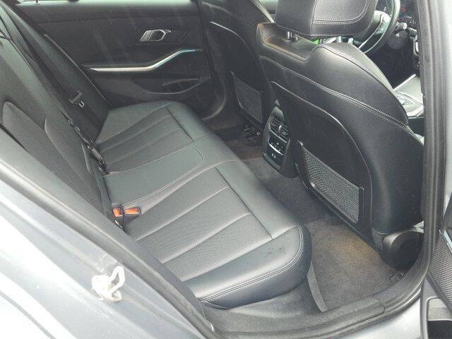 2023 BMW 3 Series 330i xDrive