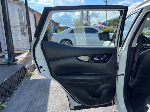 2017 Nissan Rogue Sport SL