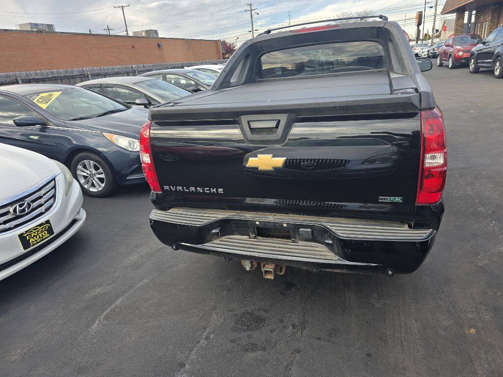 2011 Chevrolet Avalanche for sale at ENZO AUTO in Parma, OH