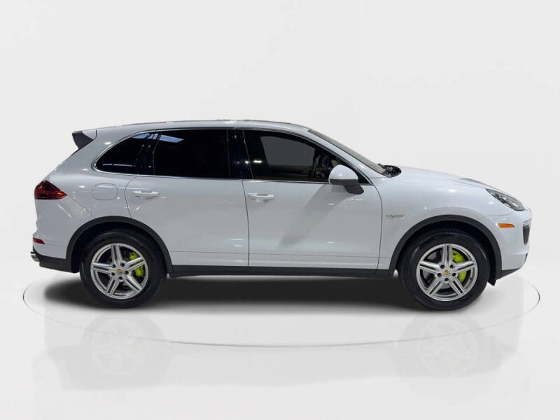 2015 Porsche Cayenne S E-Hybrid