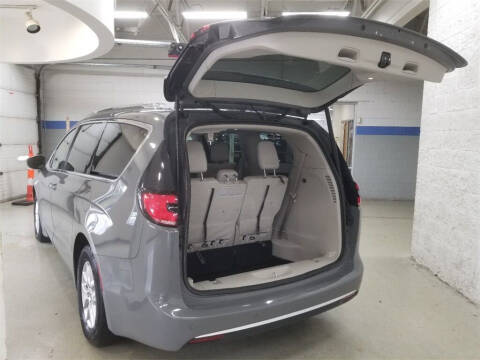 2021 Chrysler Pacifica Touring L