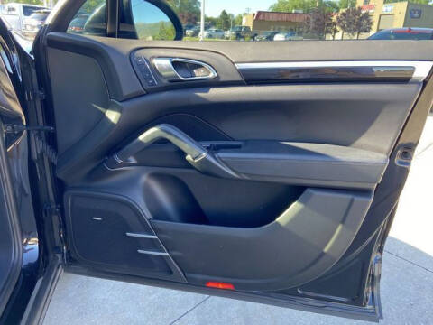 2020 Porsche Macan Turbo