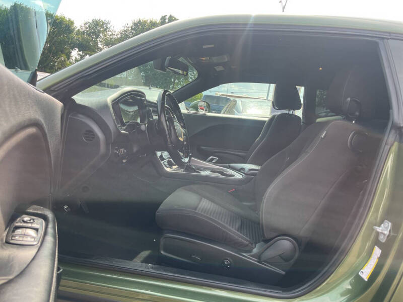 2021 Dodge Challenger SXT