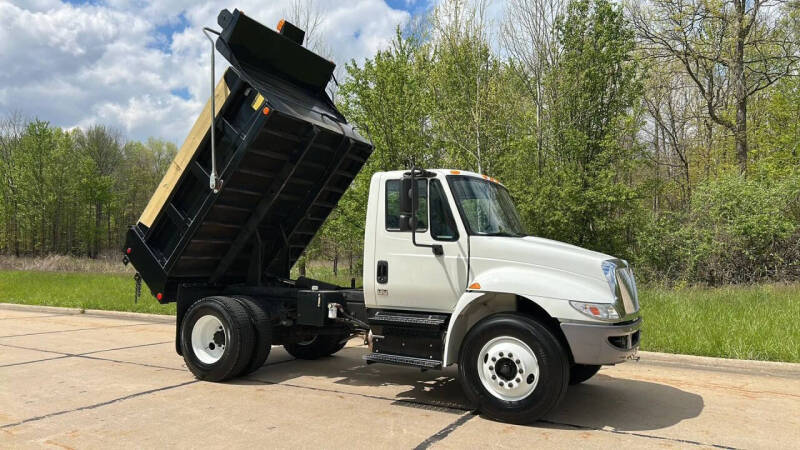 2018 International DuraStar 4300