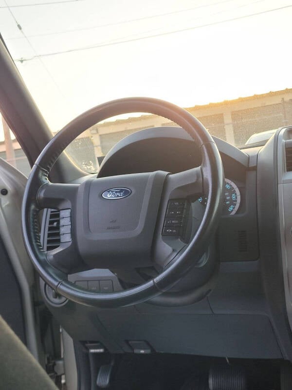 2012 Ford Escape XLT photo 7