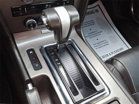 2010 Ford Mustang V6