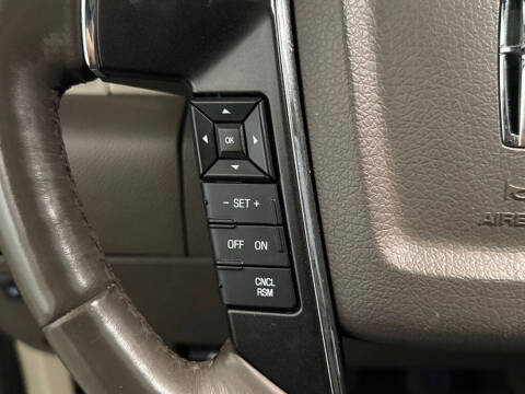 2016 Lincoln Navigator Select