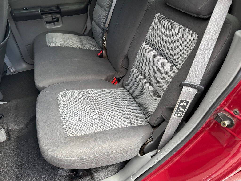 2003 Ford Explorer Sport Trac 34