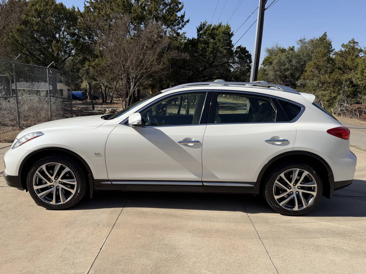 Used Car 2017 Infiniti Qx50  Base Awd 4dr Crossover For Sale Under $15,000 In Austin, Texas