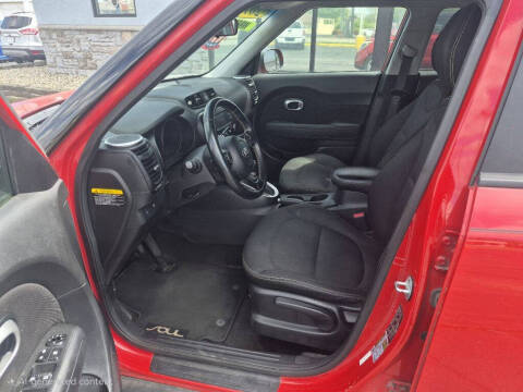 2016 Kia Soul +