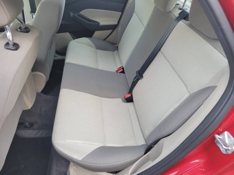 2012 Ford Focus SE