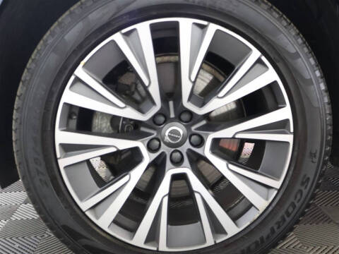 2020 Volvo XC90 T5 Momentum