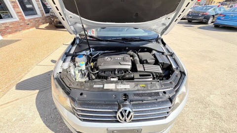 2015 Volkswagen Passat 1.8T SE