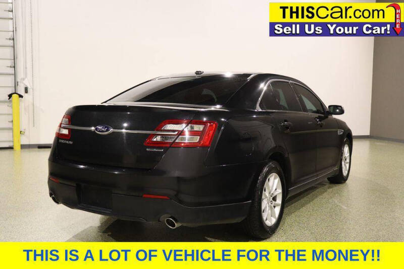 2013 Ford Taurus SE