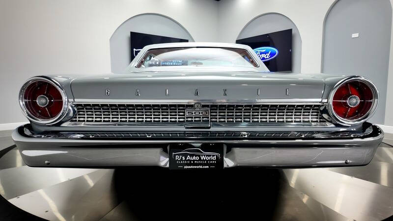 1963 Ford Galaxie 500 32