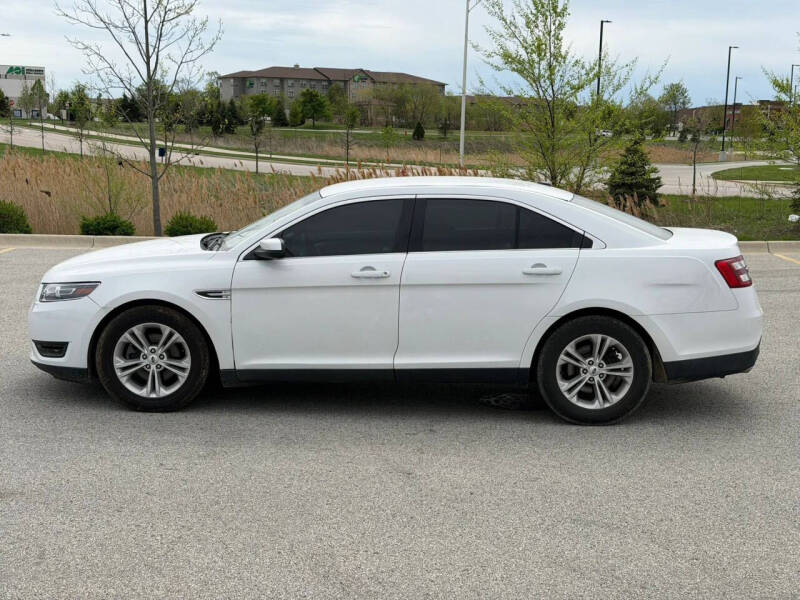 2017 Ford Taurus SEL
