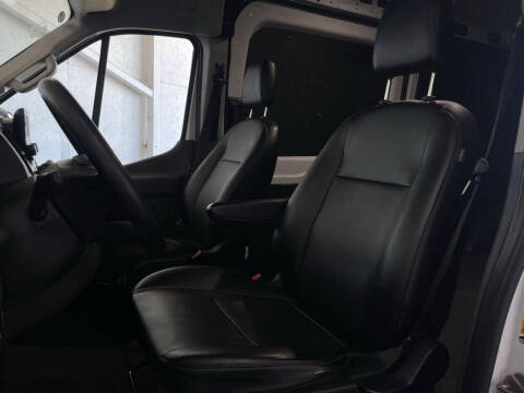 2023 Ford Transit