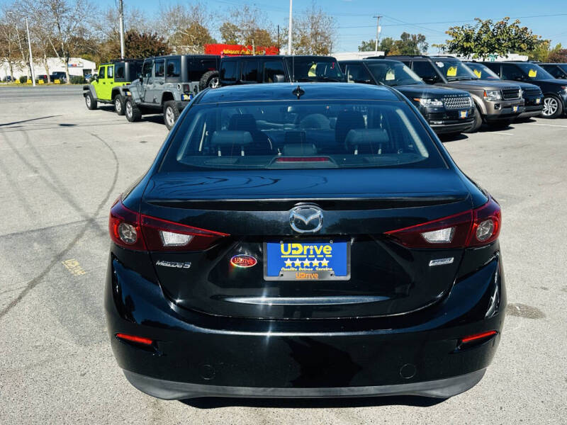 2015 Mazda MAZDA3 i Touring