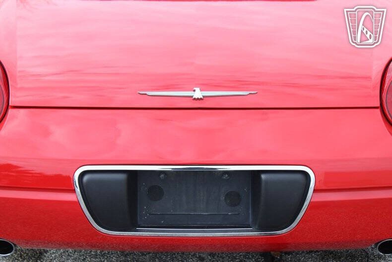 2002 Ford Thunderbird Deluxe