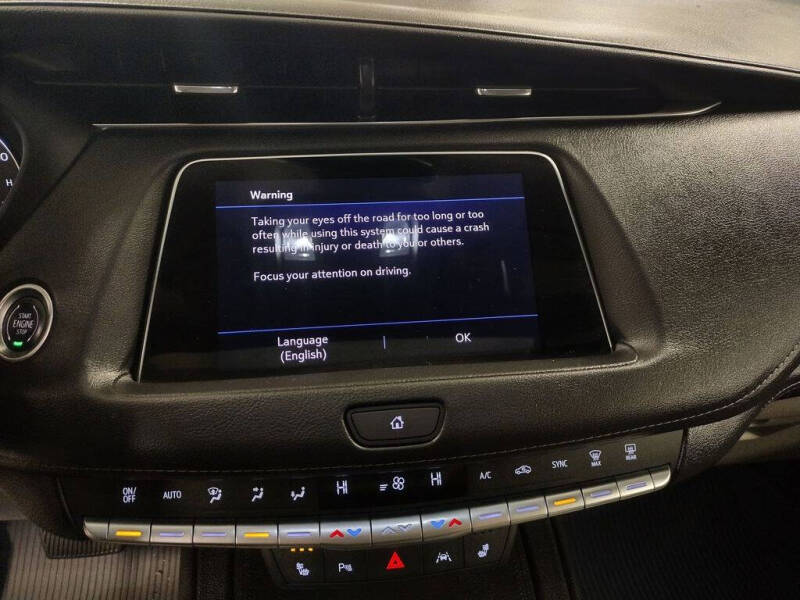 2022 Cadillac XT4 Luxury