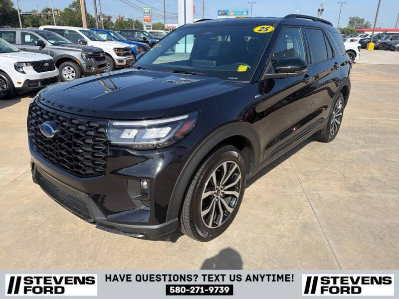 2025 Ford Explorer ST-Line