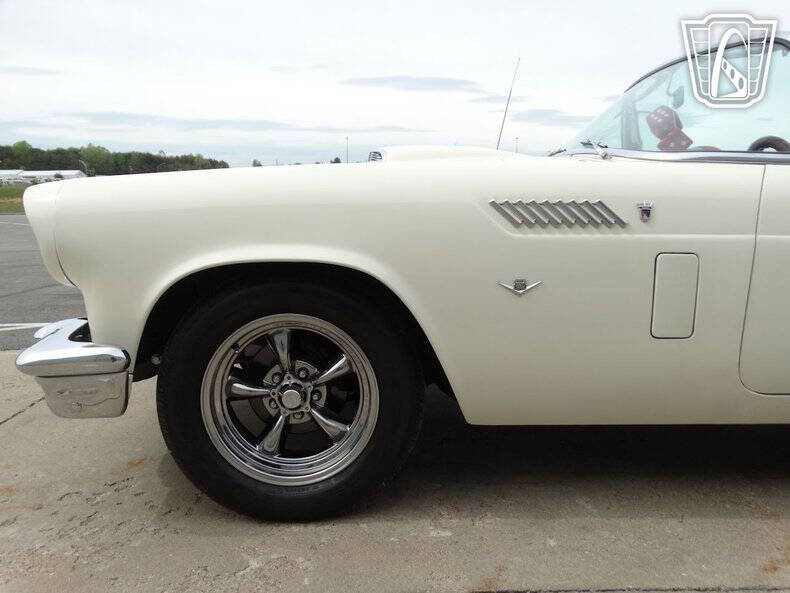 1956 Ford Thunderbird