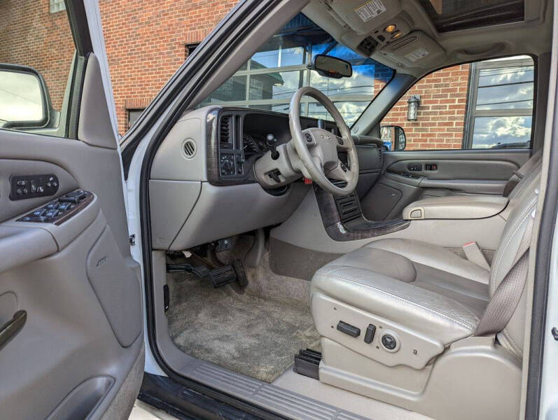 2003 GMC Yukon XL Denali