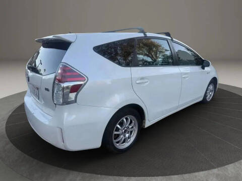 2015 Toyota Prius v