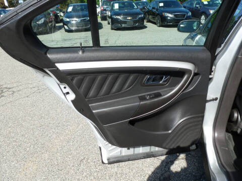 2017 Ford Taurus SEL