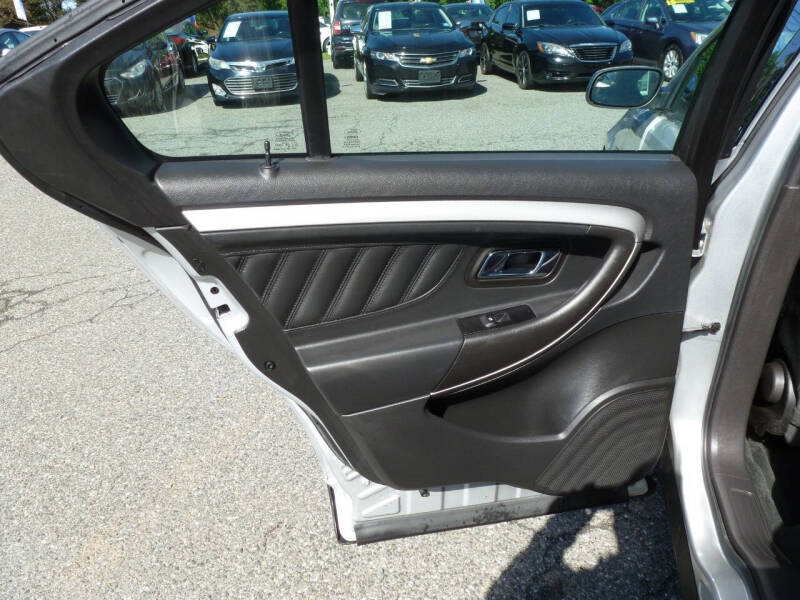 2017 Ford Taurus SEL
