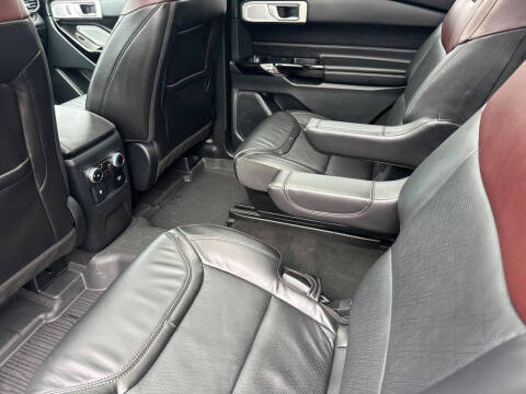 2023 Ford Explorer Platinum