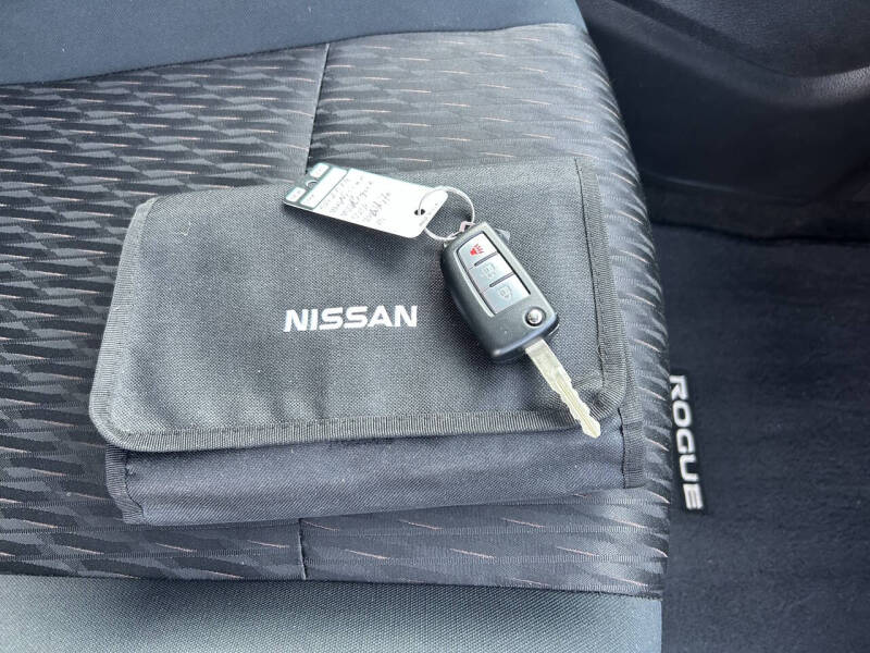 2018 Nissan Rogue S
