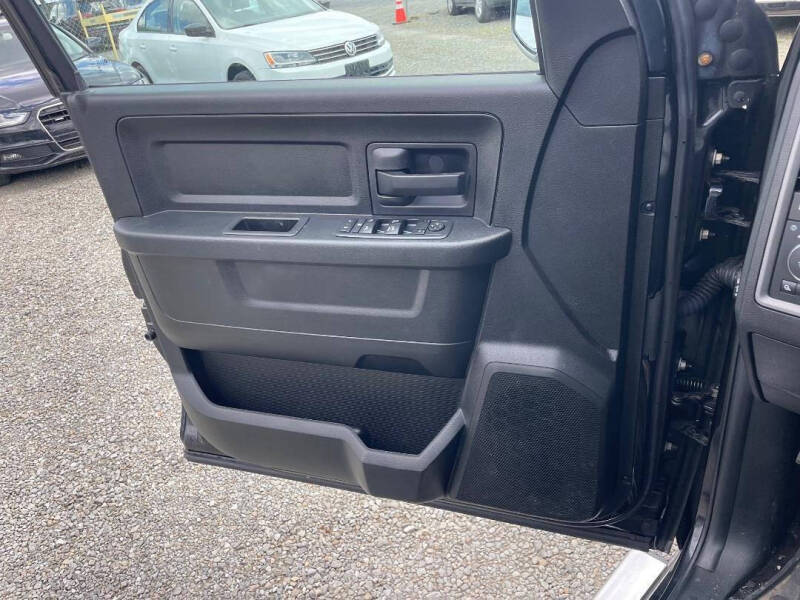 2017 RAM 1500 Express
