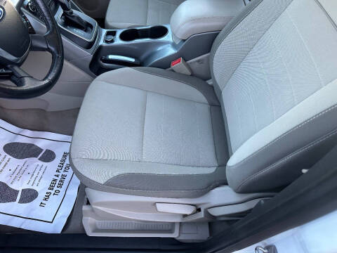 2014 Ford C-MAX Hybrid SE